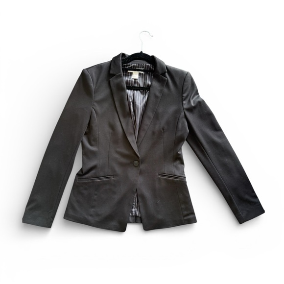 H&M Jackets & Blazers - H&M Elegant Black Women's single button pocketed Blazer size S